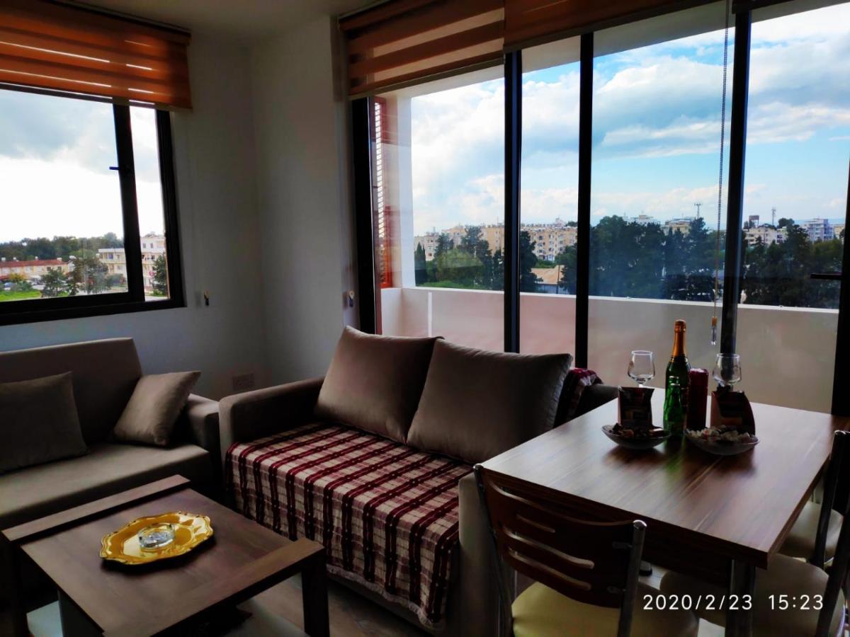 Uptown Holiday App & Pool Daily Rental Contactless Check In & Check Out Фамагуста Екстер'єр фото